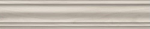 Плинтус Монтиони миндальный матовый 39,6x8x1,55